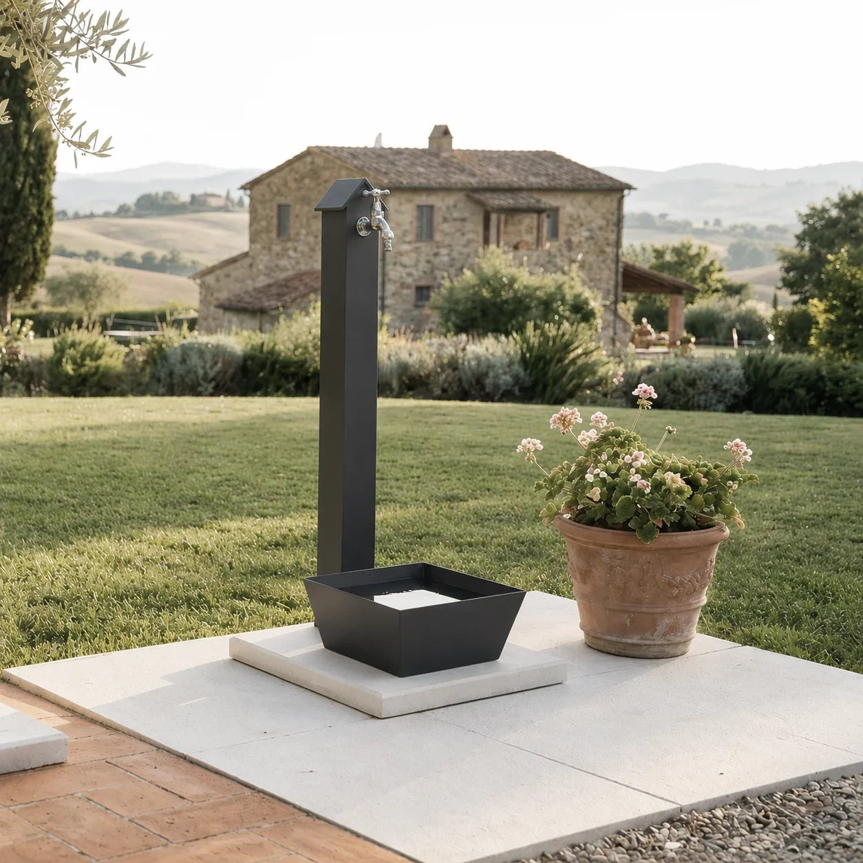 Fontana da Giardino Trieste – Made in Italy con Vasca Integrata